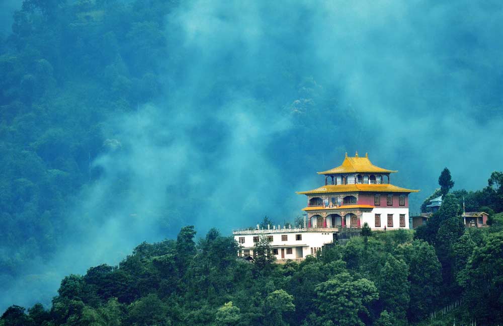 Gangtok Darjeeling Tour Package contact Mahalakshmi Tours and Travels