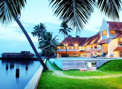 4 nights 5 days Kerala package itinerary available at Mahalakshmi Tours and Travels